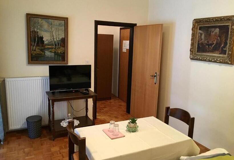 اتاق استاندارد با بالکن, Guest House Atelšek