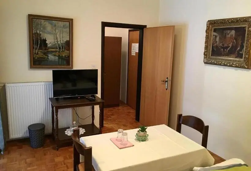 اتاق استاندارد با بالکن, Guest House Atelšek