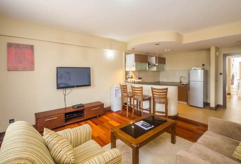 استودیو استاندارد با بالکن, Taarifa Suites By Dunhill Serviced Apartments