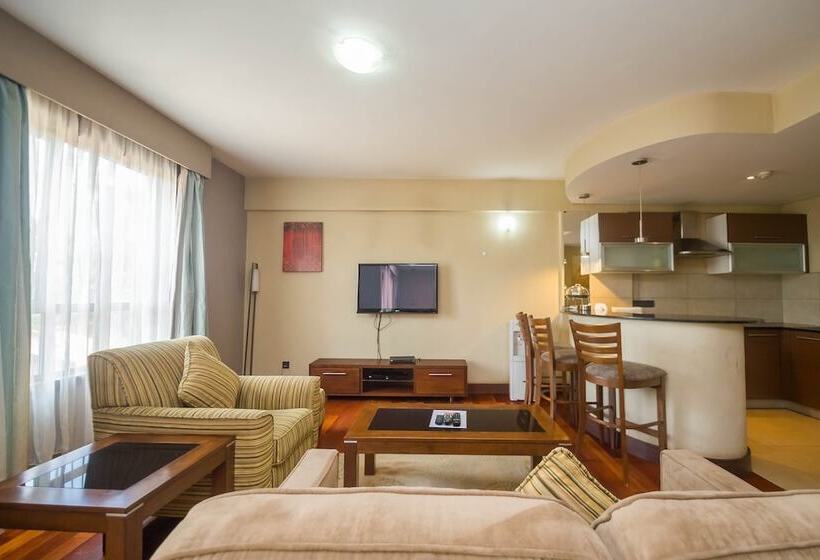 استودیو استاندارد با بالکن, Taarifa Suites By Dunhill Serviced Apartments