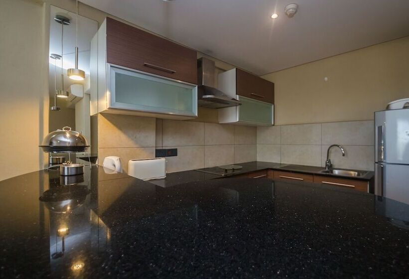 استودیو استاندارد با بالکن, Taarifa Suites By Dunhill Serviced Apartments