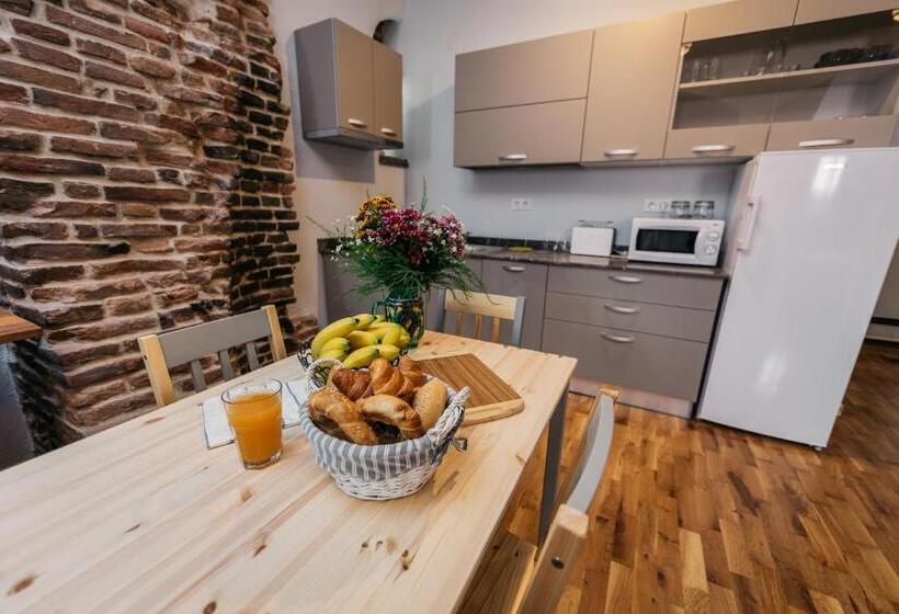 带1个卧室的豪华公寓, Yellowboot Apart