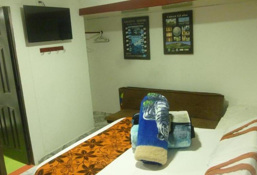 스탠다드 룸, Hostal Casa Artvelez