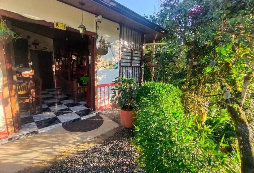 패밀리 룸, Hostal Casa Artvelez