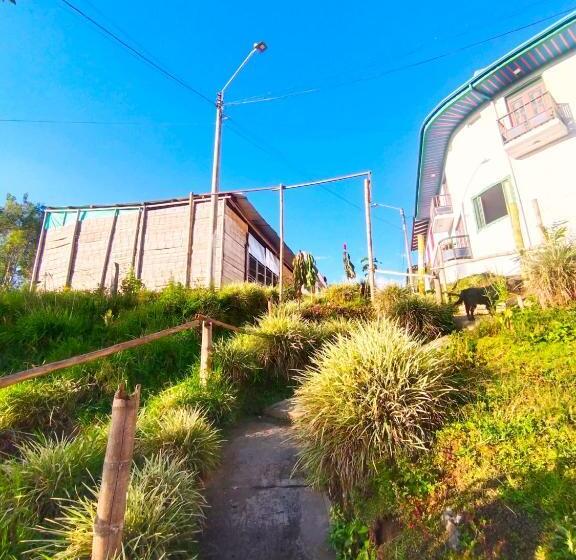 패밀리 룸, Hostal Casa Artvelez