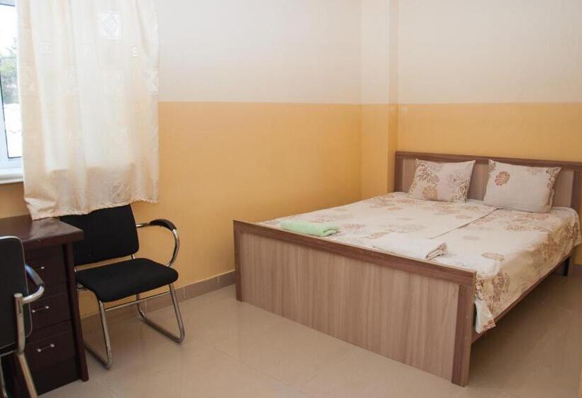 اتاق استاندارد با سرویس بهداشتی مشترک, Sakura Guesthouse