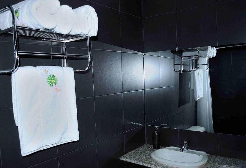 اتاق خانوادگی, El Balcon De Los Reyes