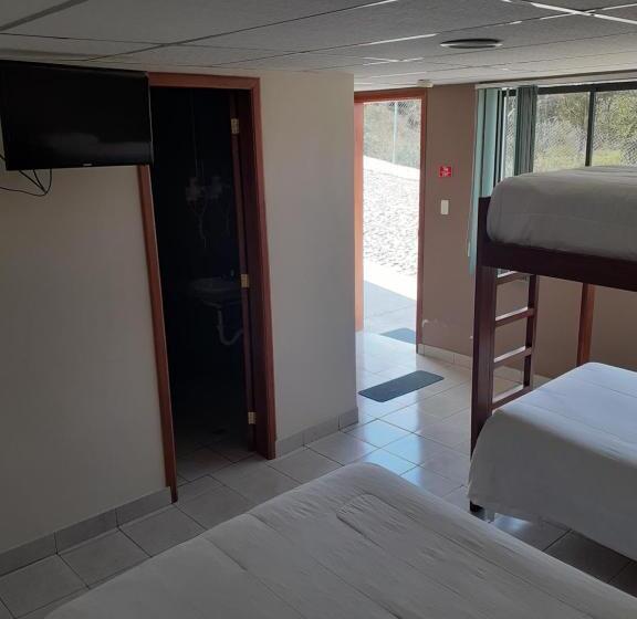 اتاق خانوادگی, El Balcon De Los Reyes