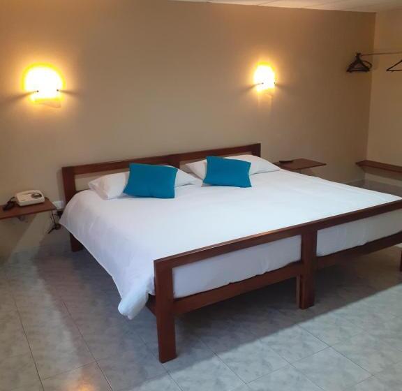 اتاق استاندارد, El Balcon De Los Reyes