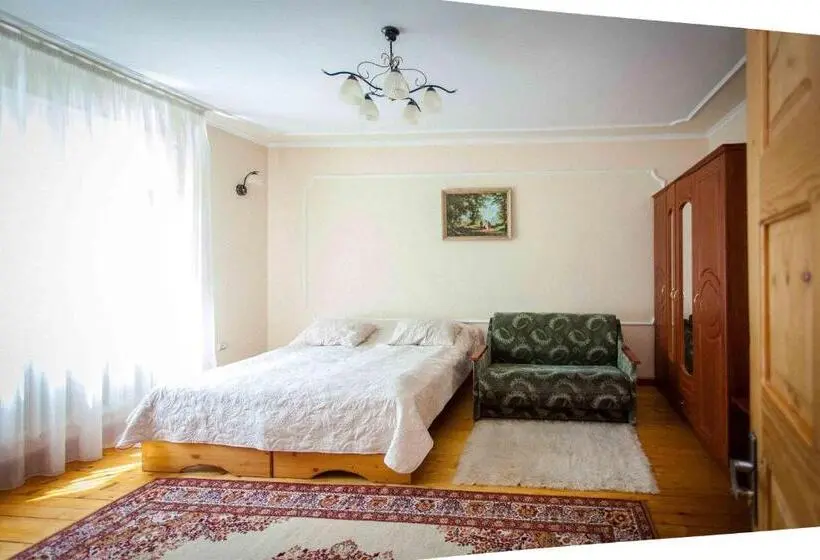 اتاق استاندارد, Lisoviy Zatyshok, Z Vidkrutum Litnim Baseynom