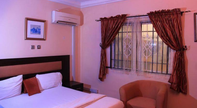 اتاق استاندارد, Chantella Suites