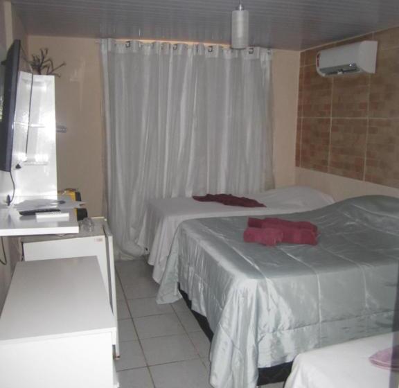 חדר סטנדרט לארבעה, Nova Pousada Golfinho