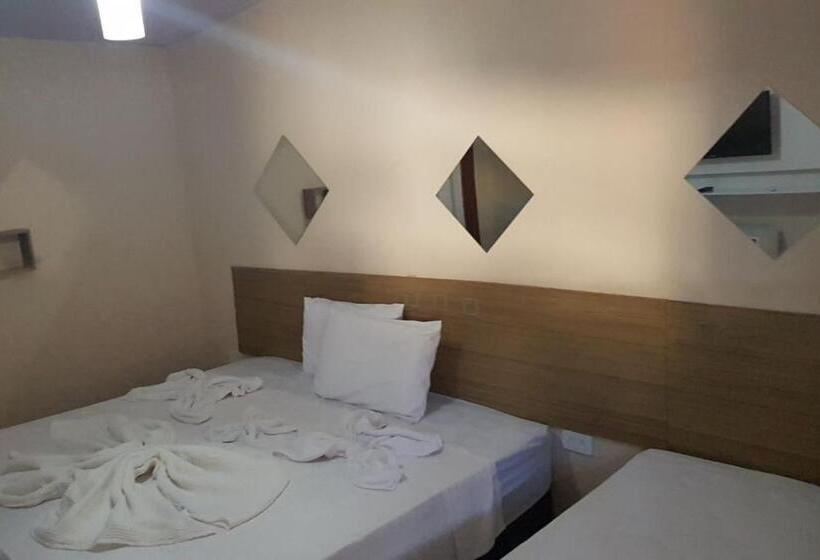 חדר קומפורט לשלושה, Nova Pousada Golfinho