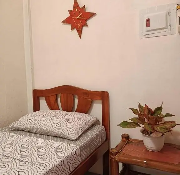 اتاق استاندارد یک نفره, Villa Skanderbeg Guest House