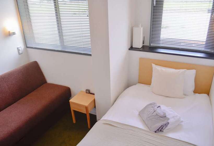 Camera Standard Individuale, Sararaso