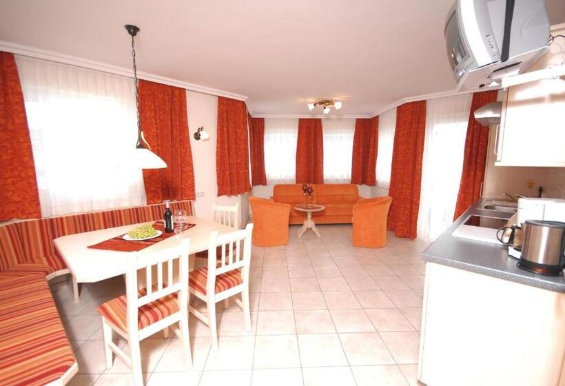 آپارتمان 2 خوابه با بالکن, Ferienhof Pfefferbauer