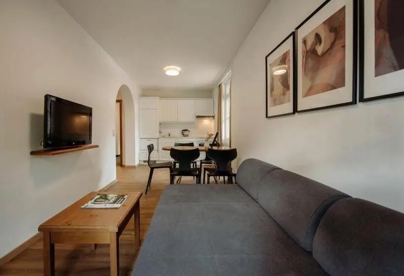 Huoneisto 2 Makuuhuonetta, Theresi Appartements