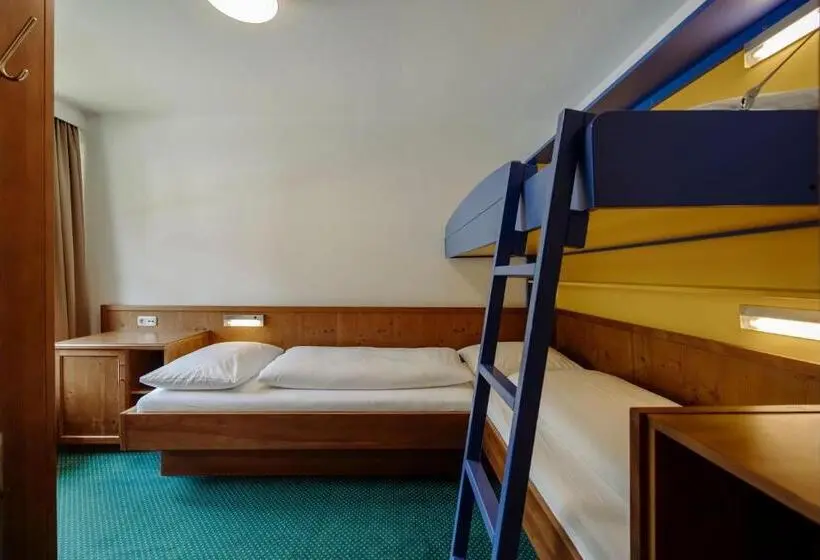 Huoneisto 2 Makuuhuonetta, Theresi Appartements