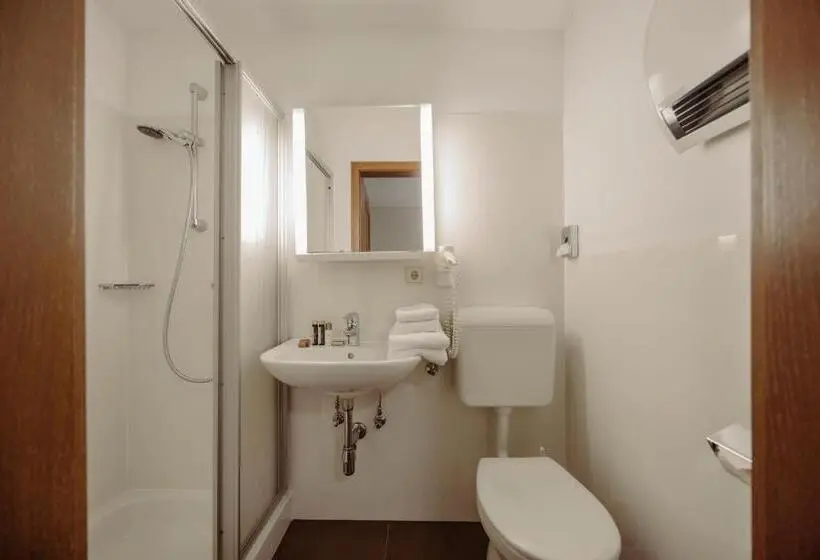 Huoneisto 1 Makuuhuone, Theresi Appartements