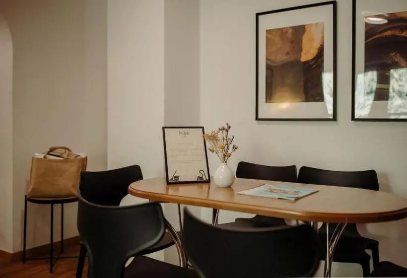 Duplex-huoneisto 1 Makuuhuone, Theresi Appartements