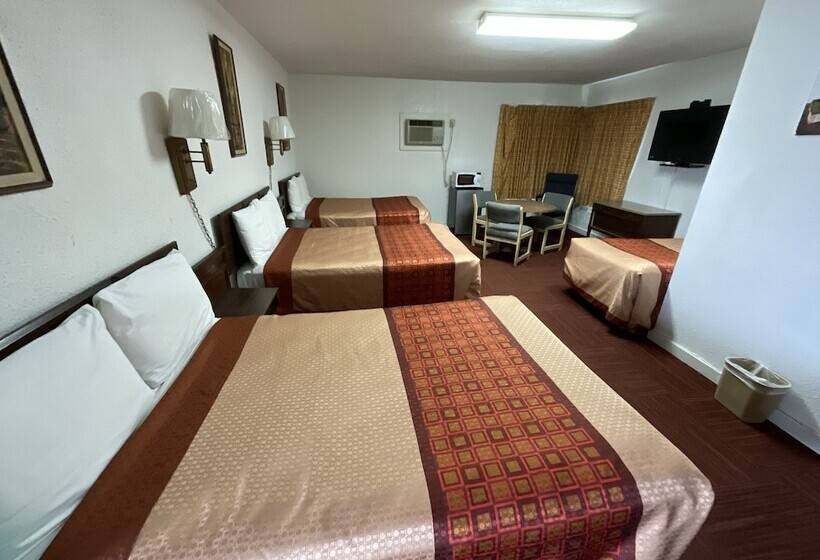 חדר משפחתי, Kansan Motel