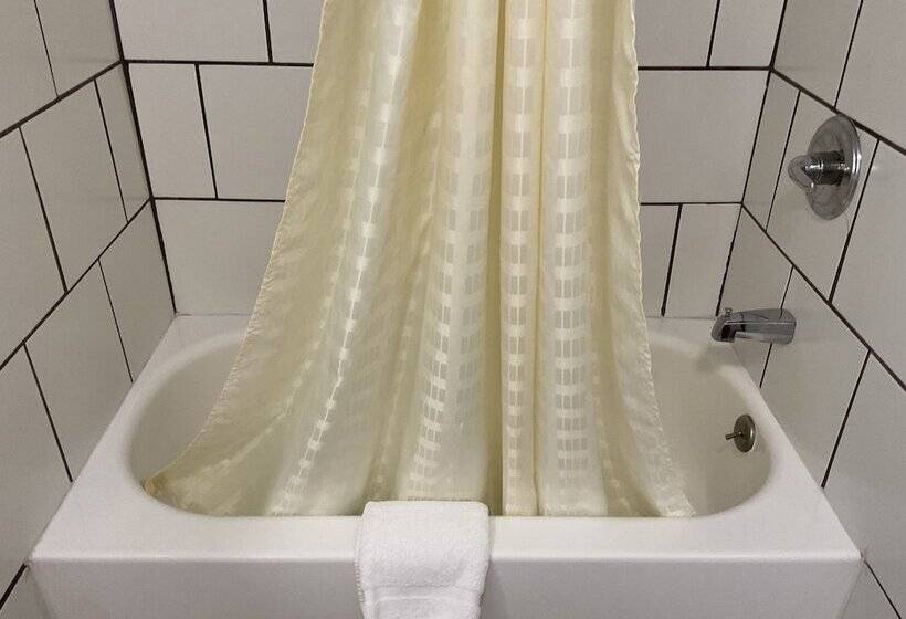 חדר סטנדרט, Kansan Motel