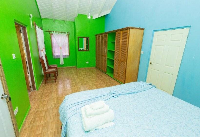 Deluxe Room Mountain View, Serenity Escape St Lucia