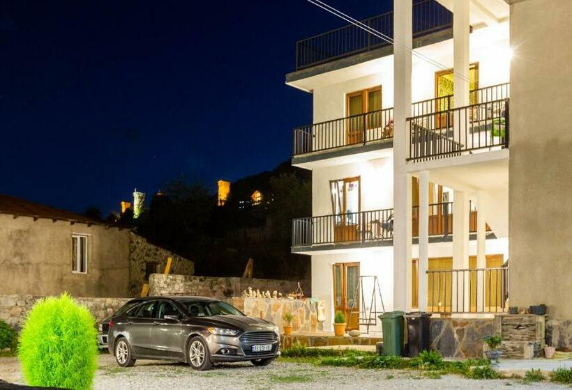 اتاق استاندارد سه نفره, Level