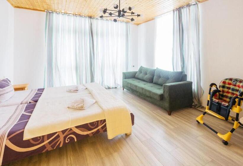 استودیو خانوادگی, Level