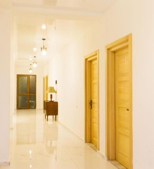 اتاق استاندارد با چشم‌انداز باغ, Level