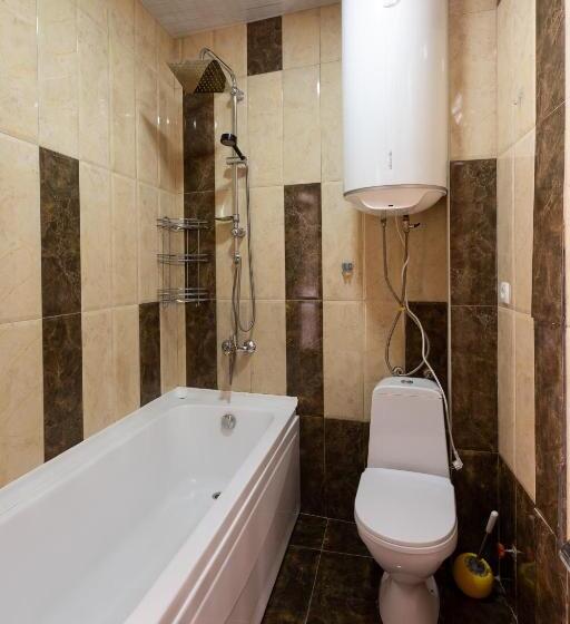 اتاق استاندارد سه نفره, Level