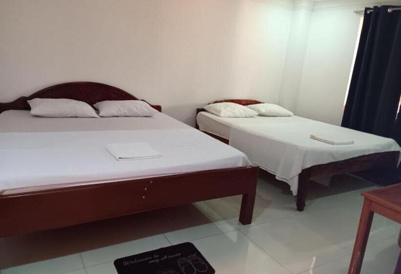 Habitación Triple Estándar, Good Morning Kampot