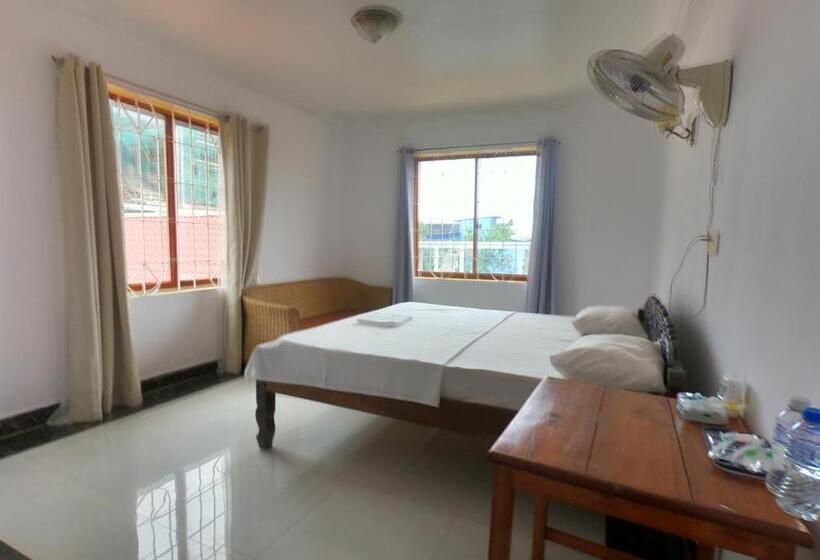 Habitación Estándar, Good Morning Kampot