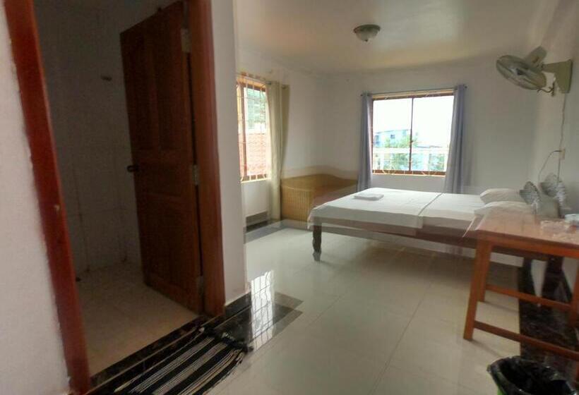 Habitación Estándar, Good Morning Kampot