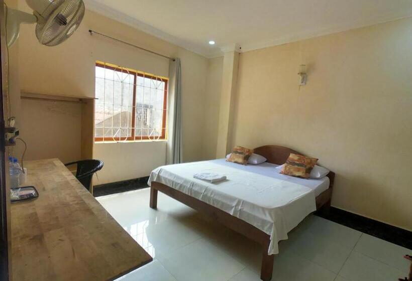 Habitación Estándar, Good Morning Kampot