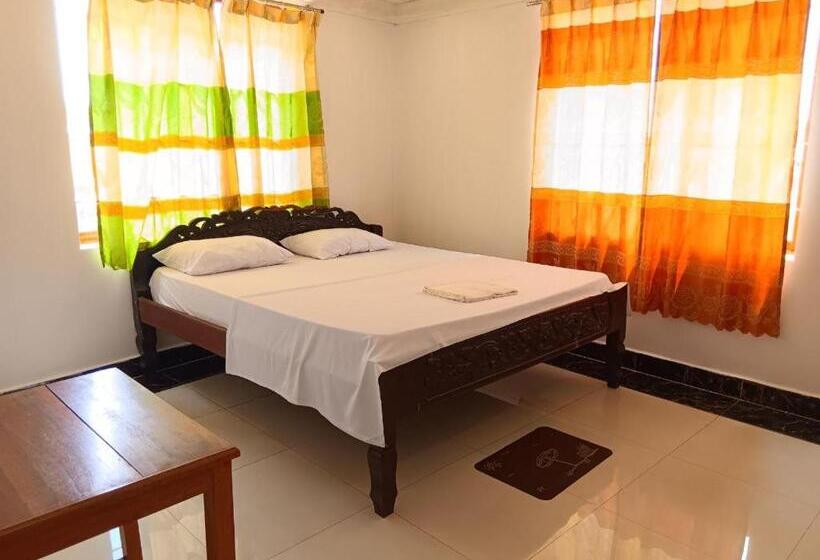 Habitación Estándar, Good Morning Kampot
