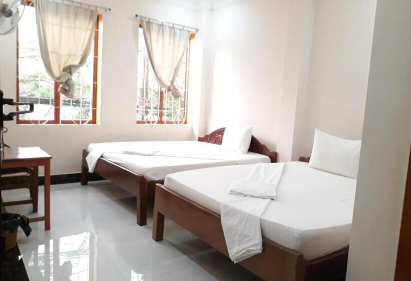 Habitación Triple Estándar, Good Morning Kampot