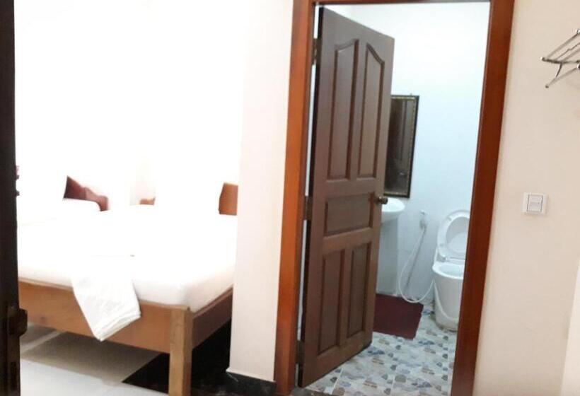 Habitación Triple Estándar, Good Morning Kampot
