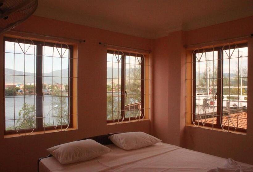 Habitación Estándar Vista Montaña, Good Morning Kampot