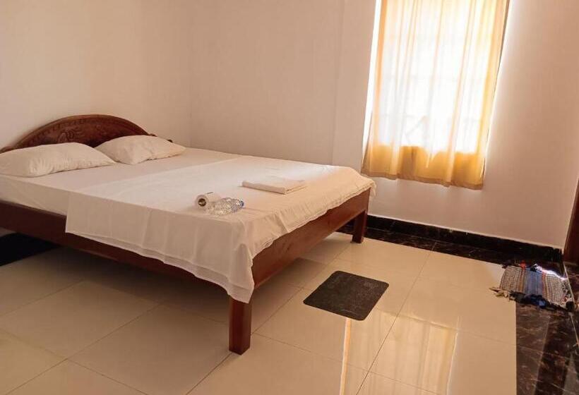 Habitación Estándar, Good Morning Kampot