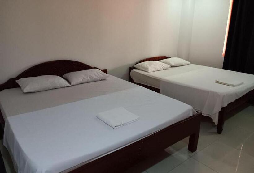 Habitación Triple Estándar, Good Morning Kampot