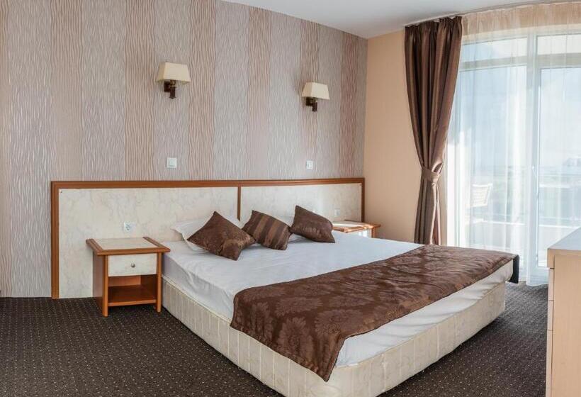 Апартаменты 1 Спальня Вид на Сад, Guest House Sg Brothers