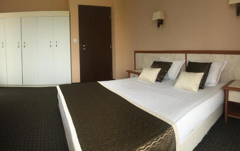 דירת חדר נוף לים, Guest House Sg Brothers