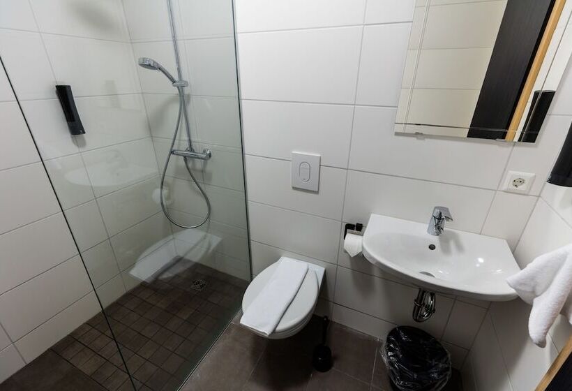 اتاق لوکس, Lilja Guesthouse
