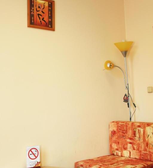 غرفة قياسية, Penzion V Ráji