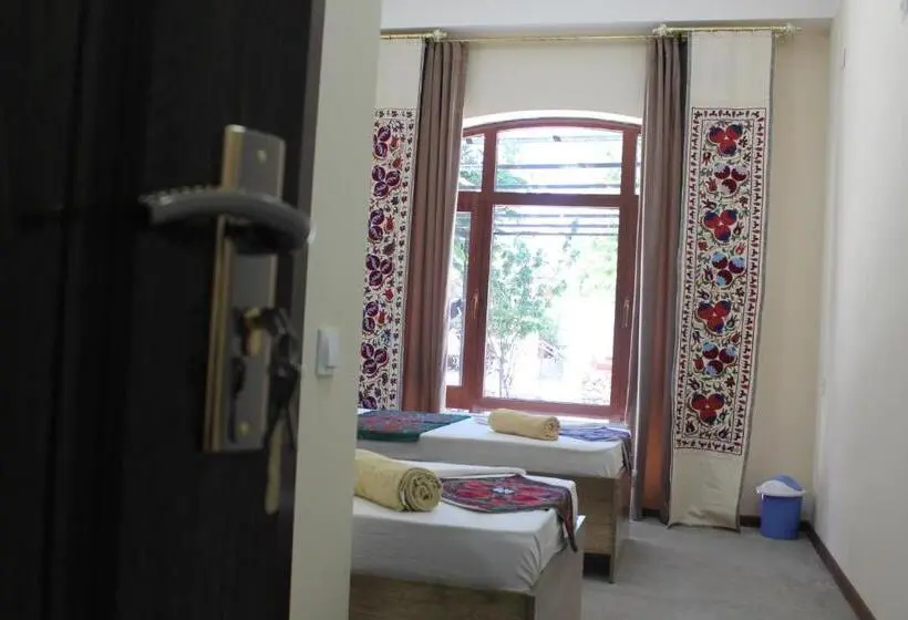 Economy-huone, Guest House Ruslan Nurata & Tours
