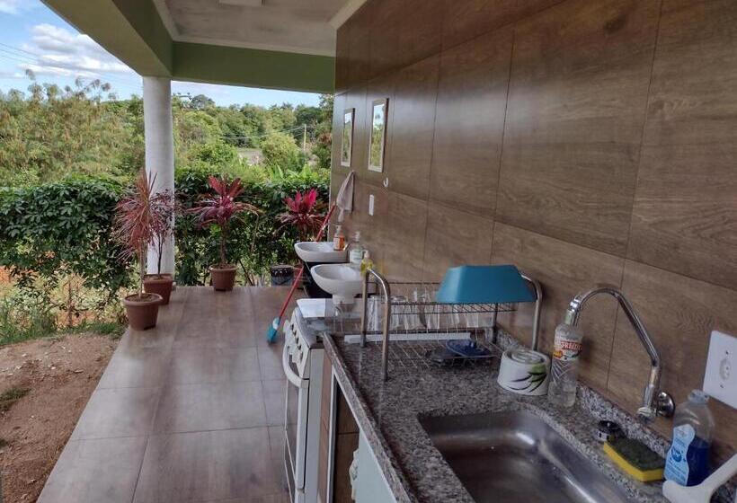 Standaard Vierpersoonskamer met Balkon, Recanto Elohim