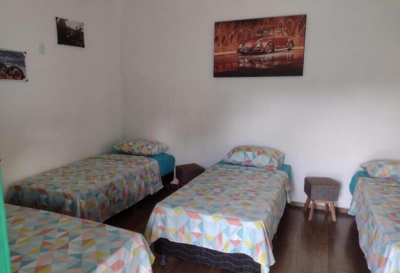 Standaard Vierpersoonskamer met Balkon, Recanto Elohim