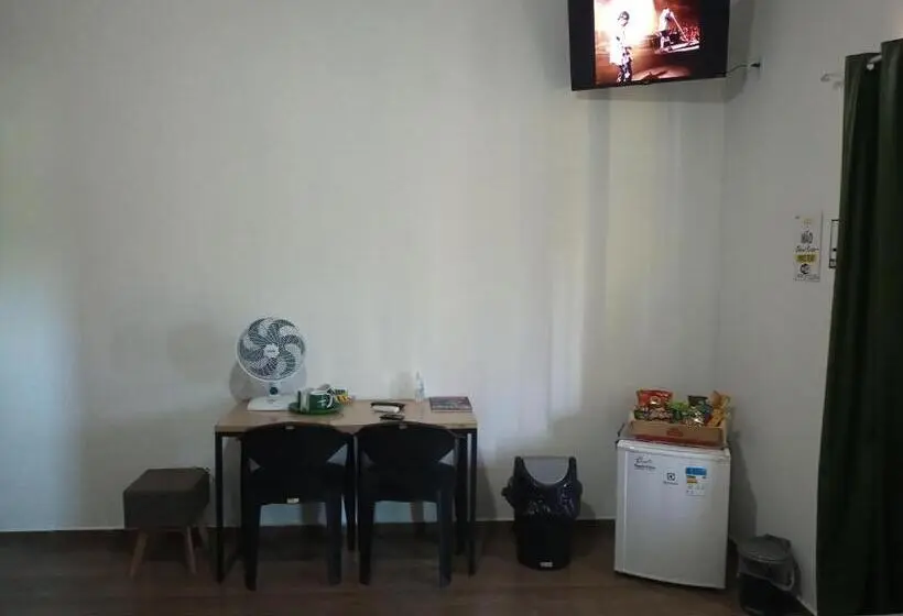 スタンダード4人部屋, Recanto Elohim