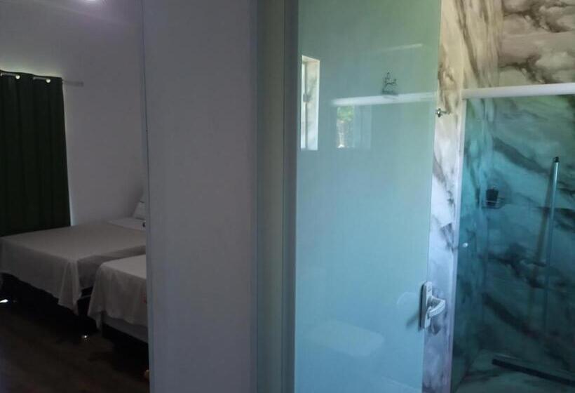 Standaard Vierpersoonskamer, Recanto Elohim